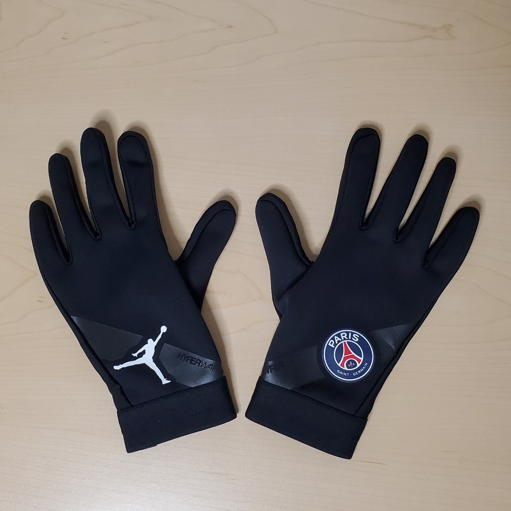Nike Air Jordan Hyperwarm Size S Paris Saint Germain Psg Gloves